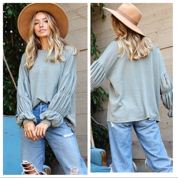 ✨LAST ONES✨Boho Chic Shirring Detail Sleeves Solid Top - Picture 3 of 6